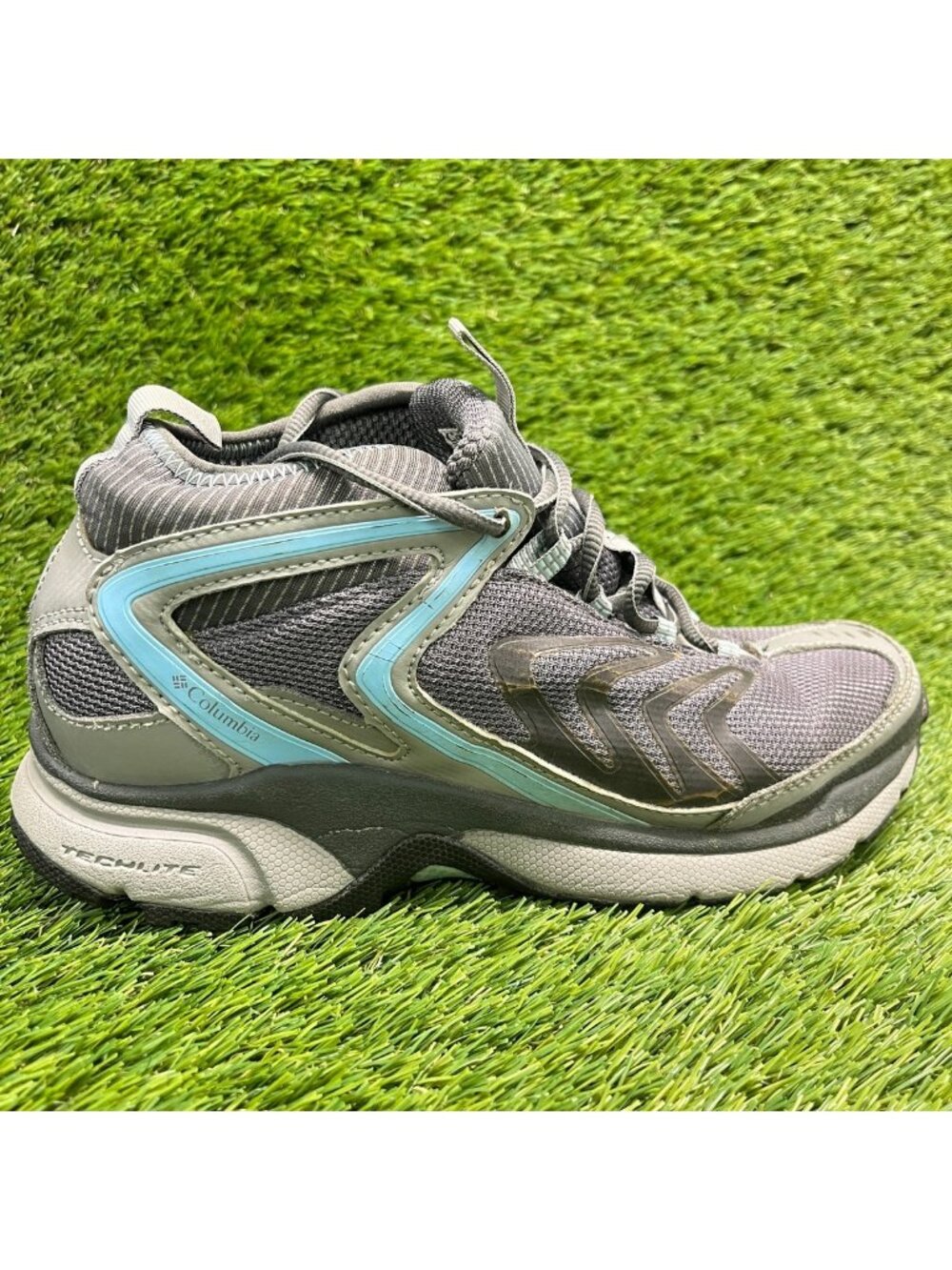 Columbia Omni Grip Outpost Womens Size 7.5 Gray Techlite Hiking Shoes Sneakers